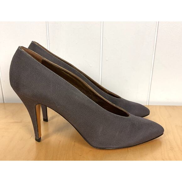 NIB Vintage Yves Saint Laurent Gray Grograin Heels Size 7 Comes with Box - Picture 4 of 7